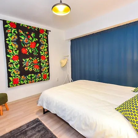 Lägenhet Amzei 3rooms Designed
